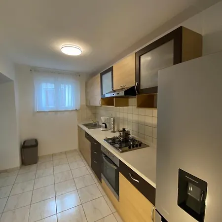 Comfy Apartment In A Quiet Neighborhood Sibenik Exterior photo